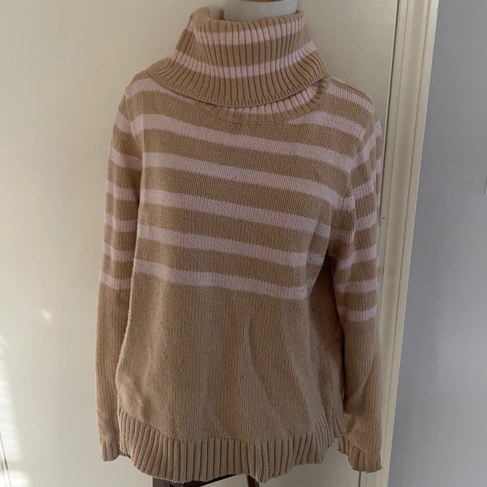 J crew turtleneck sweater size L
#J